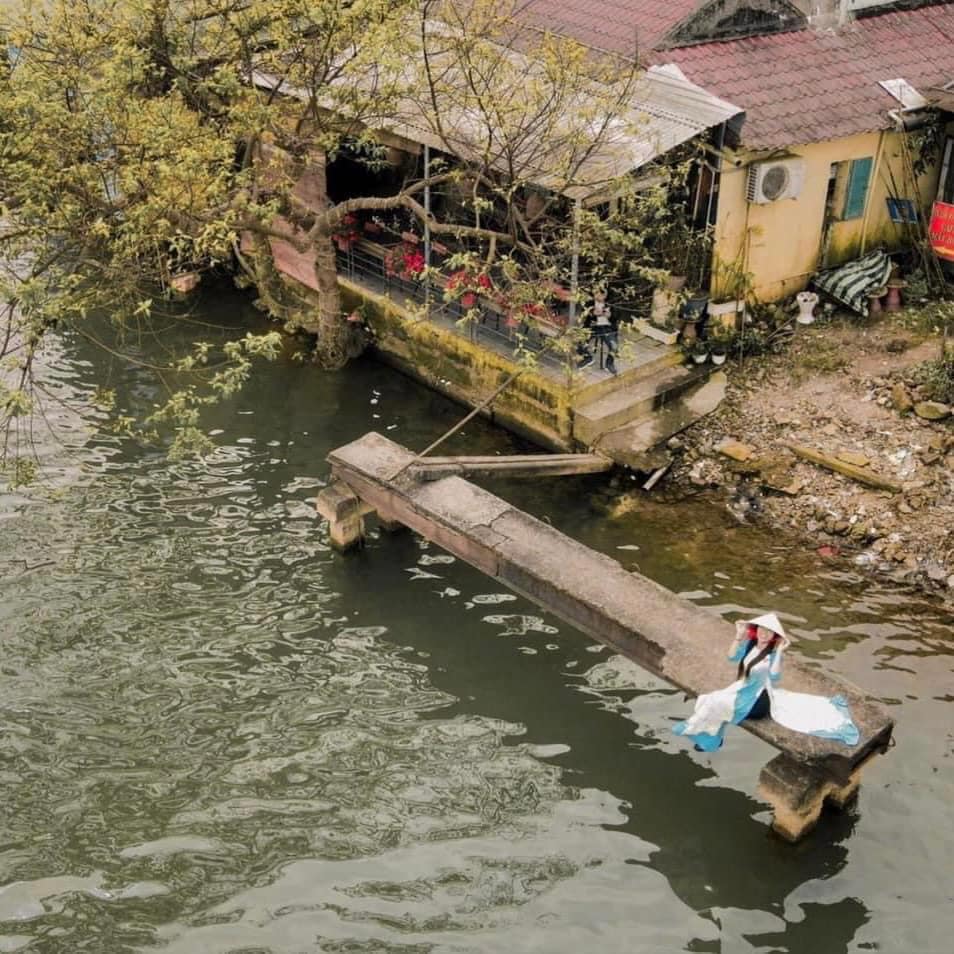 Mắt Biết Cafe Cafe phố cổ Bao Vinh Quán cà phê Bao Vinh Không gian thơ mộng Bao Vinh, Cà phê nguyên chất Bao Vinh, Quán cafe đẹp Bao Vinh, Trải nghiệm văn hóa Bao Vinh, Địa điểm sống ảo Bao Vinh, Cafe gần Huế thơ mộng, Cafe yên bình phố cổ